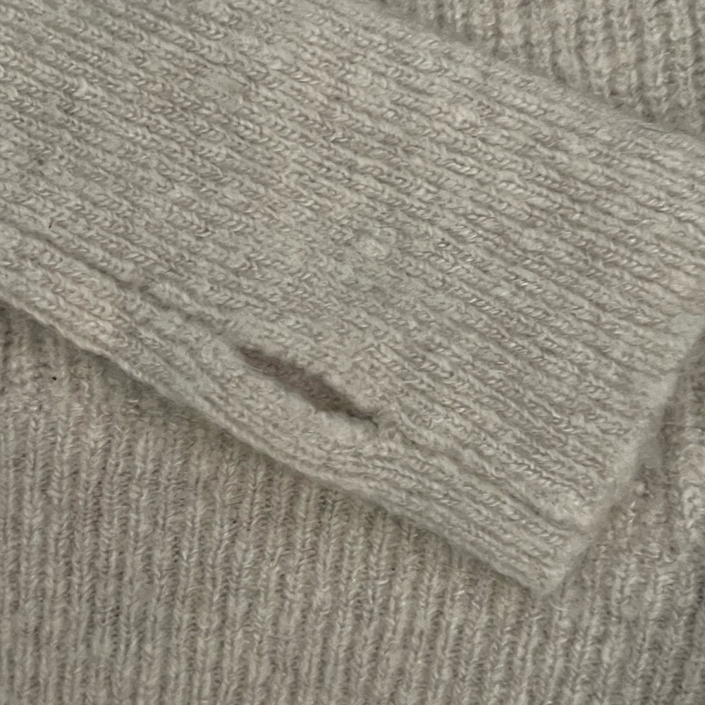 Express Sweater - Picture 3 of 4